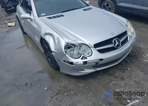2004 Mercedes-Benz Sl 500 from USA, damaged, VIN WDBSK75F94F077444